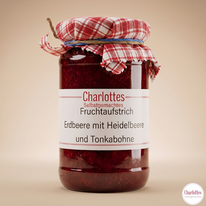 Erdbeere mit Heidelbeere und Tonkabohne